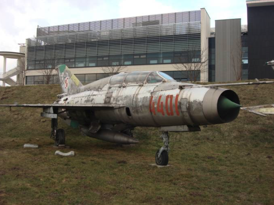 MiG-21 US nb 4401. Czyżyny 2009 rok. Zdjęcie Karol Placha Hetman