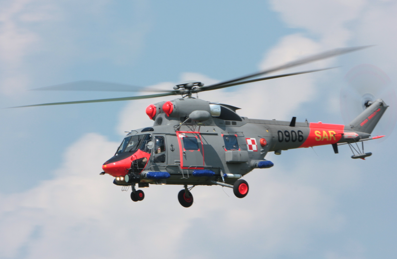 PZL W-3 nb 0906 rescue SAR. Świdnik 2019. Photo by Waldemar Kiebzak