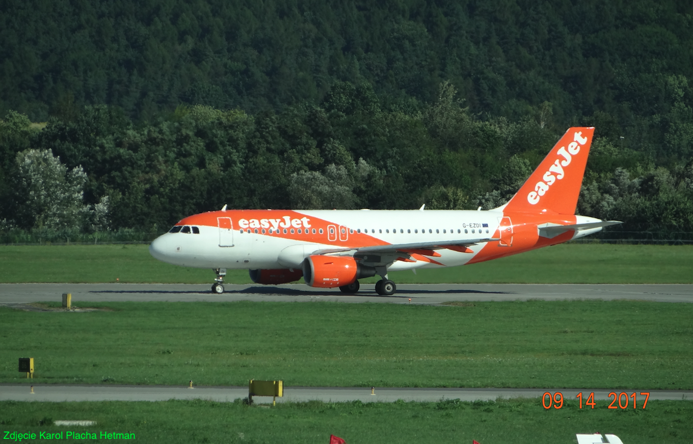 Airbus A-319. 2017. Photo by Karol Placha Hetman