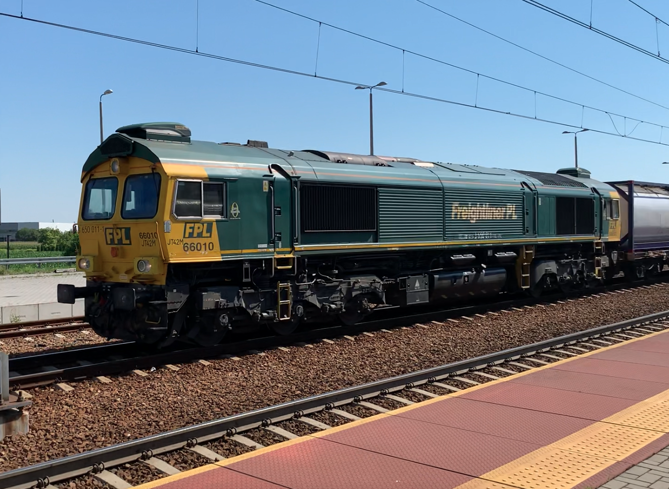 freightliner class 66