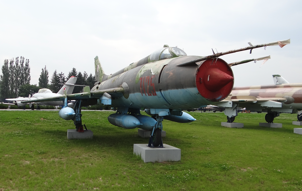 Suchoj Su-20 nb 7125. Dęblin 2012 rok. Zdjęcie Karol Placha Hetman