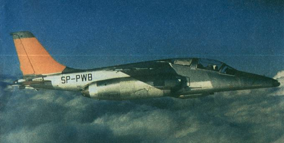I-22 nr 1 ANP 01-03 nb 03 rejestracja SP-PWB w locie badawczym w 1989 roku. Zdjęcie LAC