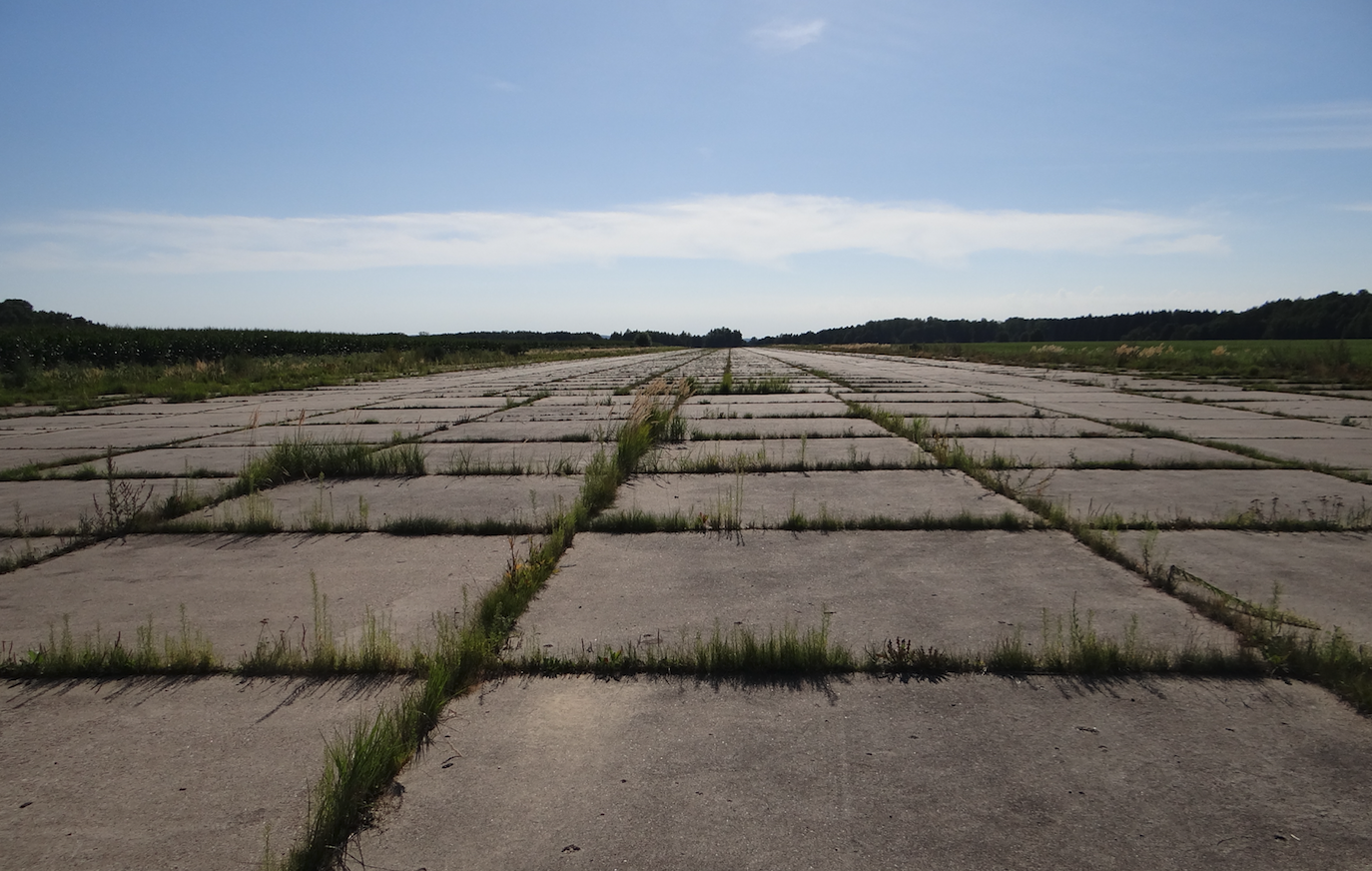 Lotnisko Orneta. RWY. Widok w kierunku zachodnim. 2018 rok. Zdjęcie Karol Placha Hetman