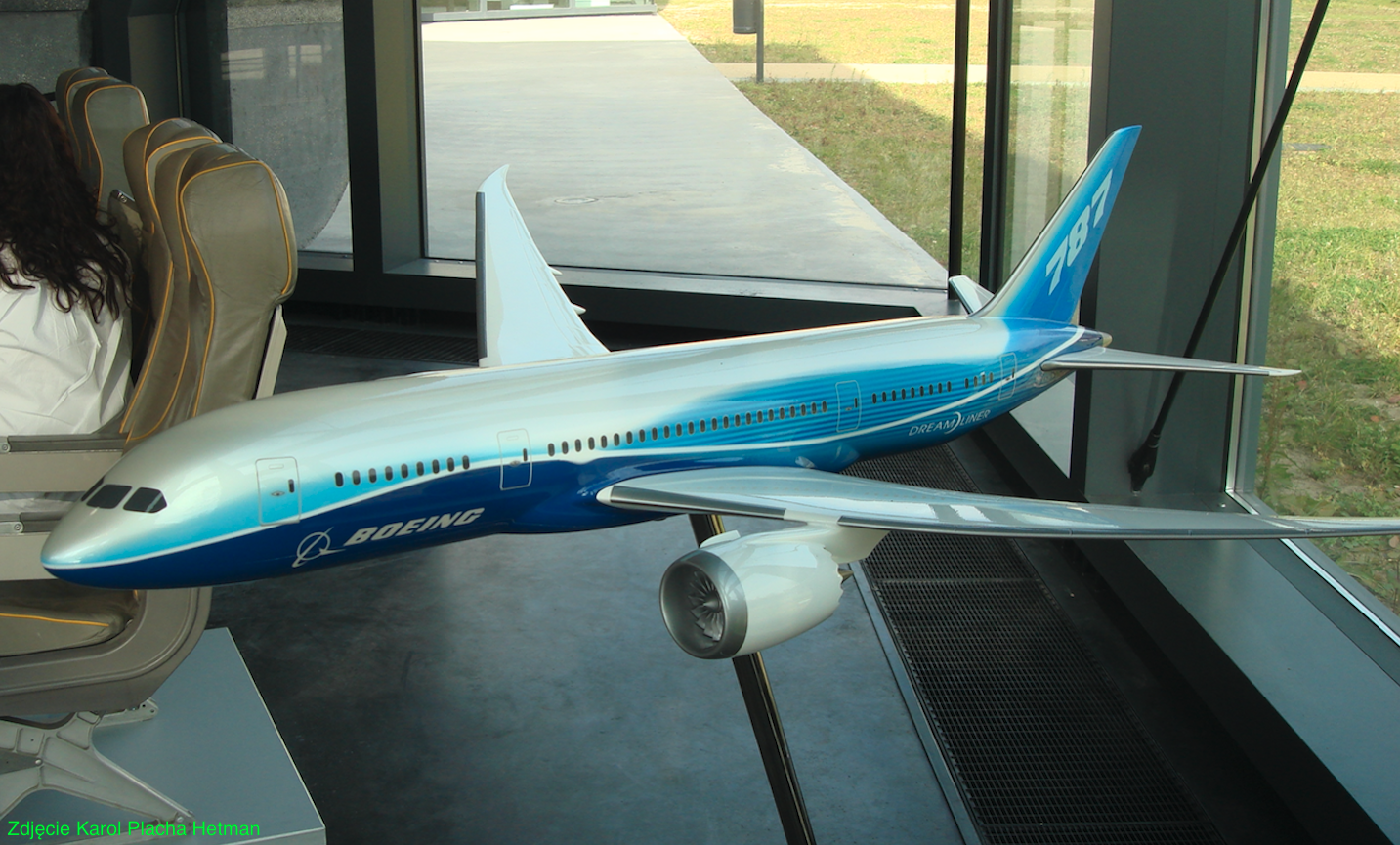 Boeing B.787. 2010 rok. Zdjęcie Karol Placha Hetman