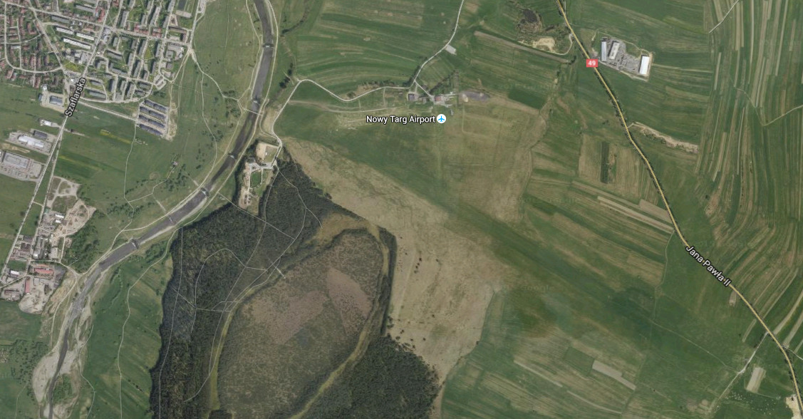 Lotnisko Nowy Targ. 2015 rok. Google map