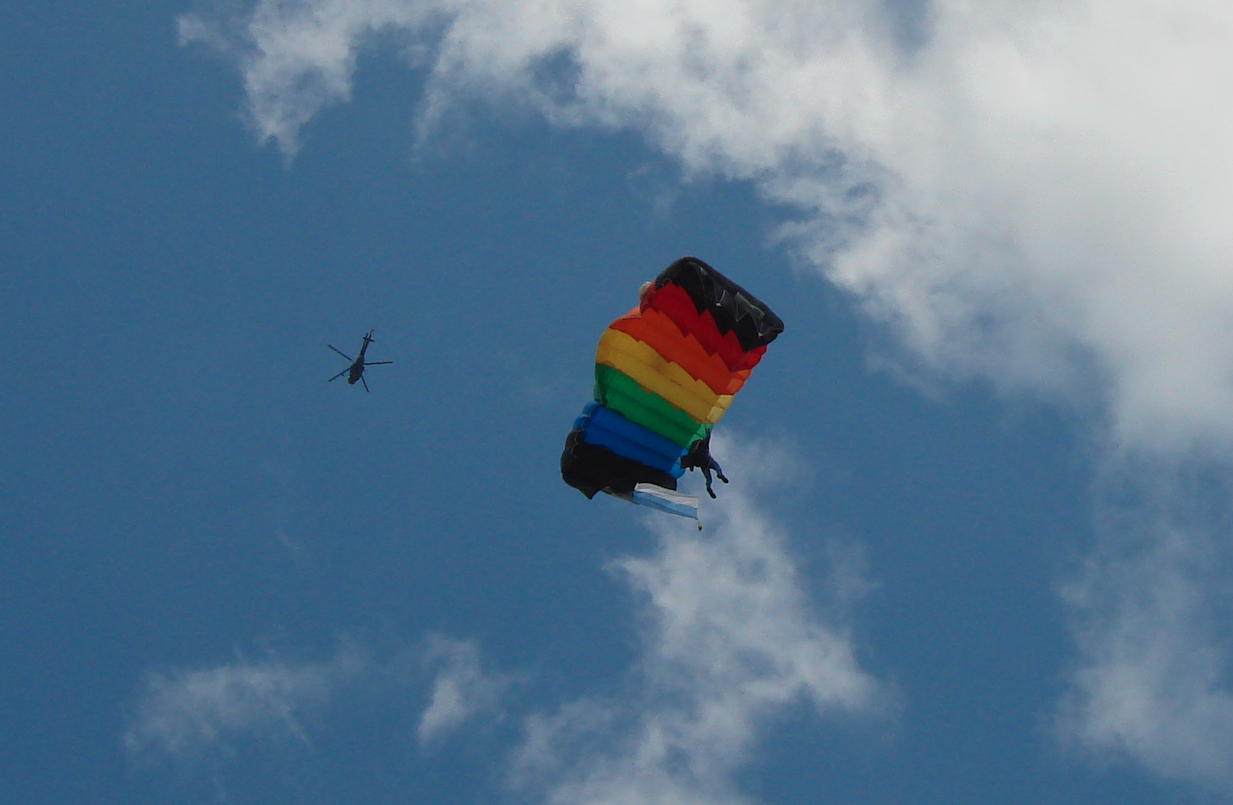 The parachute jumper. 2010 year. Photo by Karol Placha Hetman