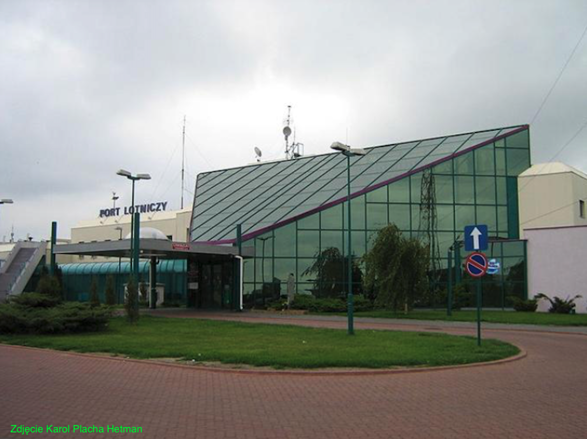 Lublinek Airport Terminal. 2006. Photo by Karol Placha Hetman