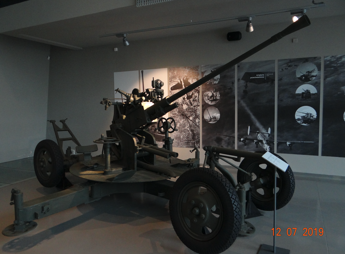 Automatyczna armata przeciwlotnicza wz.1939 kal.37 mm. Zamość 2019 rok. Zdjęcie Karol Placha Hetman